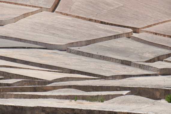 ALBERTO BURRI GRANDE CRETTO  LAND ART À LITALIENNE0001